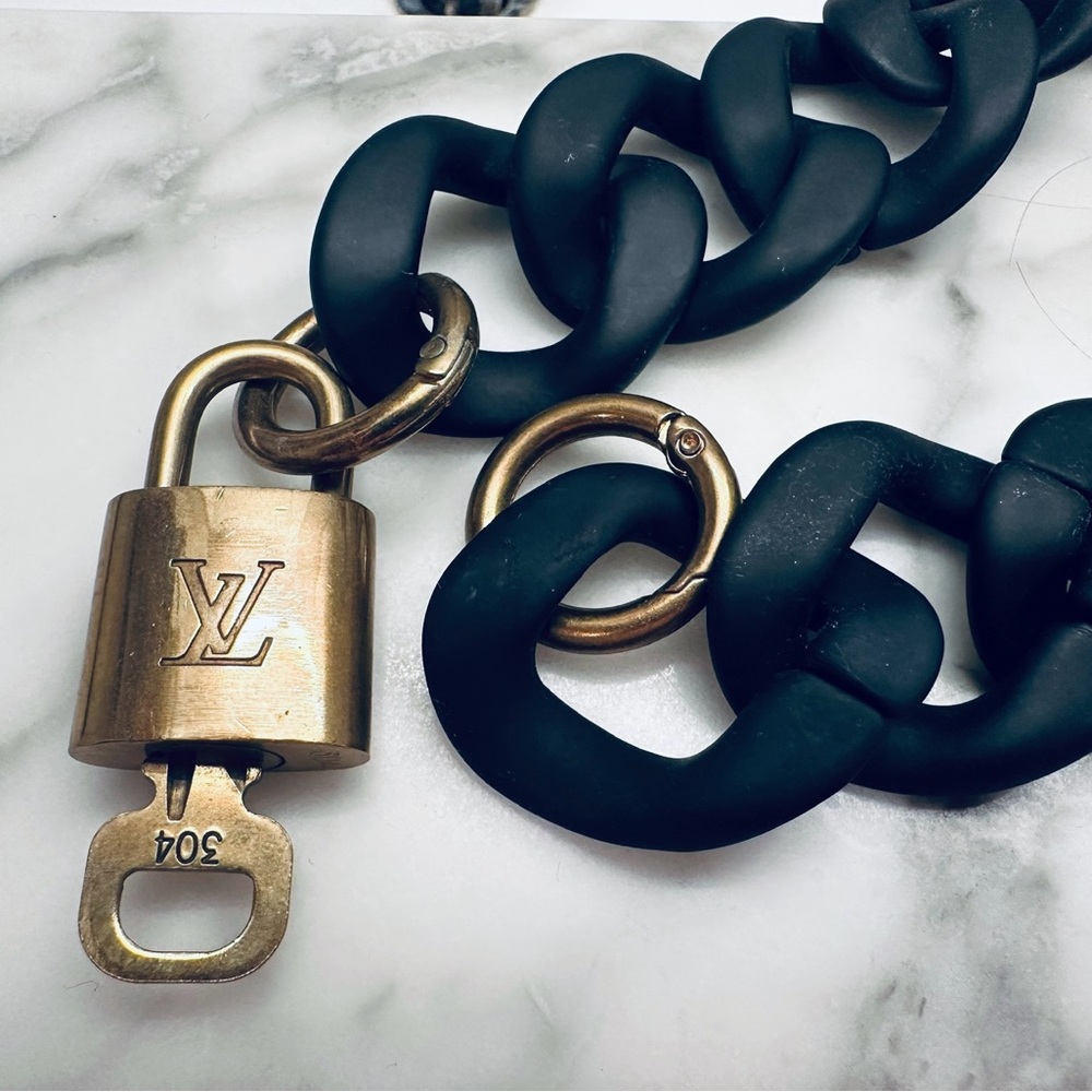 Louis Vuitton Padlock & Key #304 with additional choker
